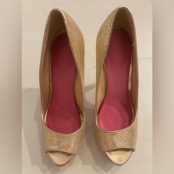 Aldo Peep Toe Heels Gold - Picture 2 of 4
